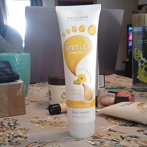 Oriflame Feet Up softening foot cream